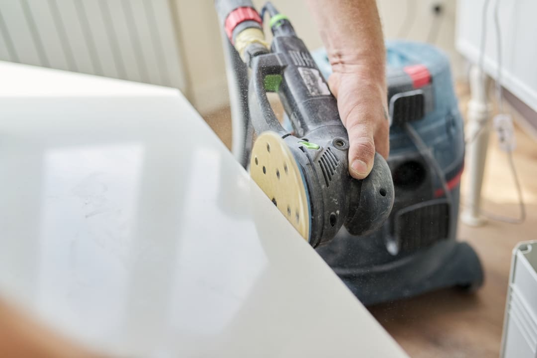 Politriz polindo pedra artificial para acabamento profissional